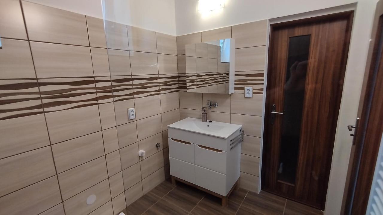 Apartman Amsel Ostrov  Eksteriør bilde