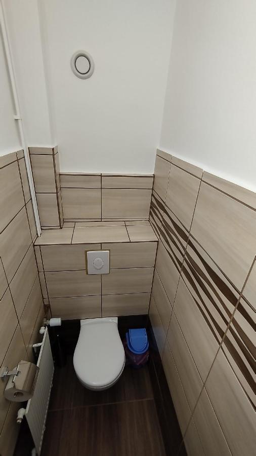Apartman Amsel Ostrov  Eksteriør bilde