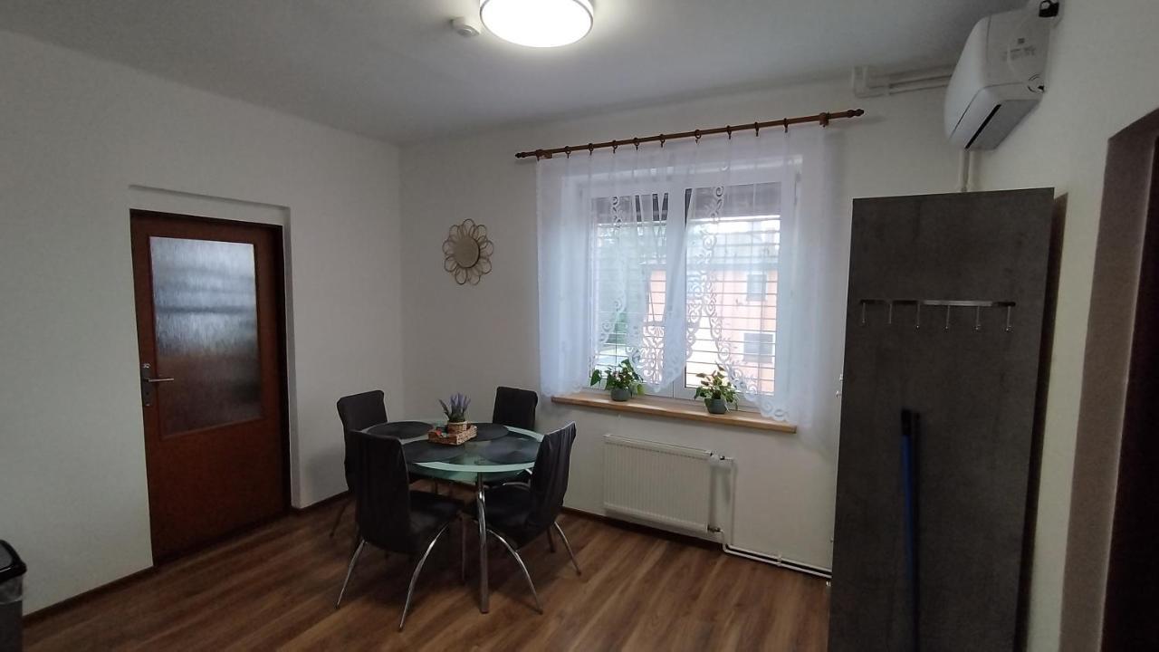 Apartman Amsel Ostrov  Eksteriør bilde